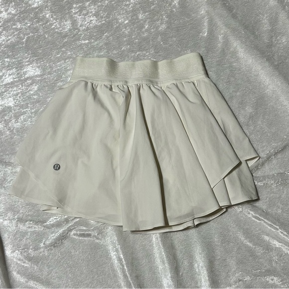 NWoT Lululemon court rival  skirt - Picture 4 of 9